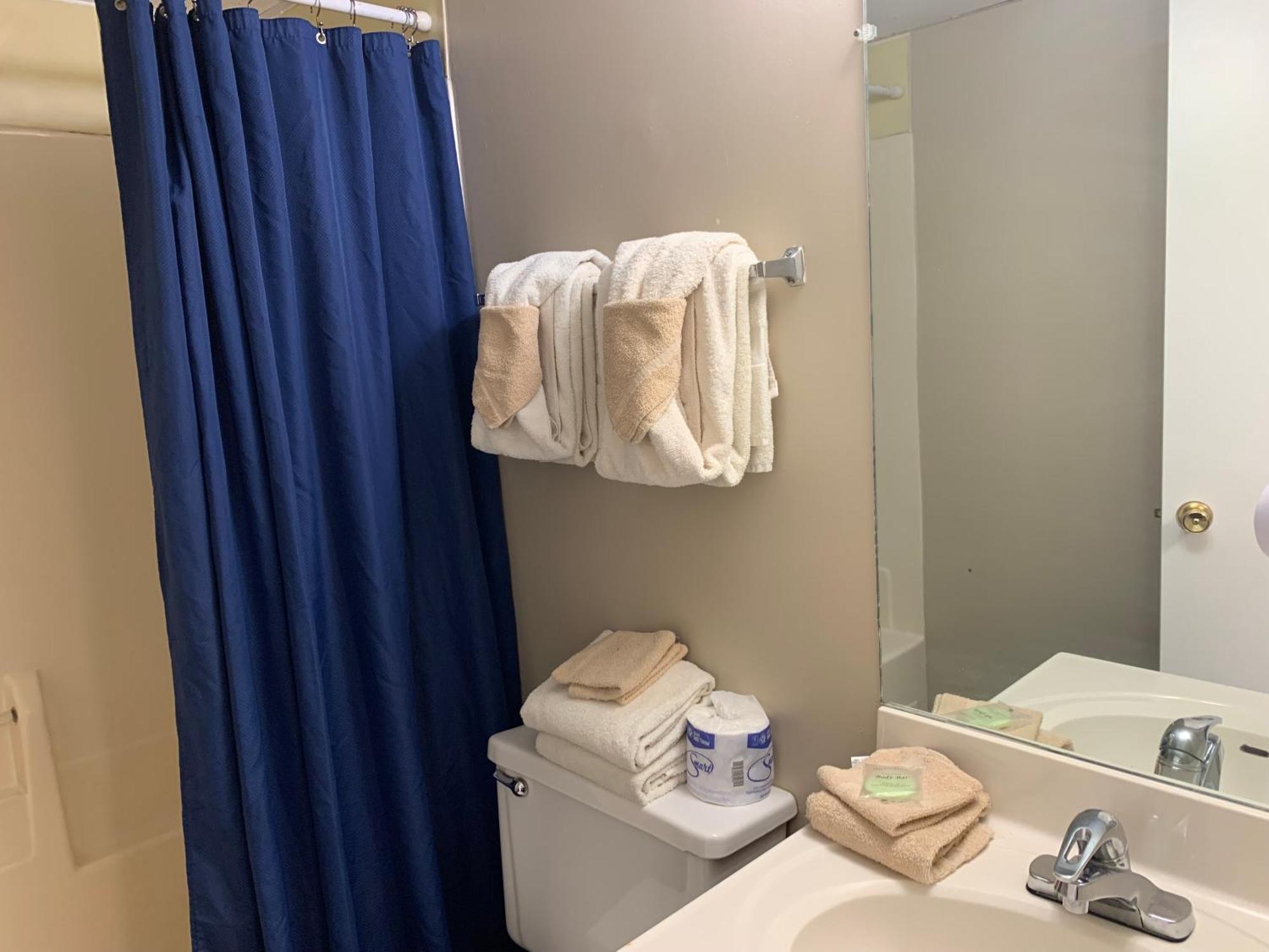 Oak Square Rentals Гатлинбург Номер фото
